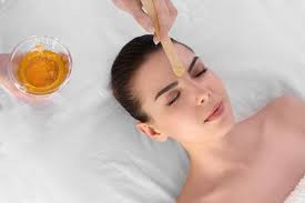 Forehead-Waxing